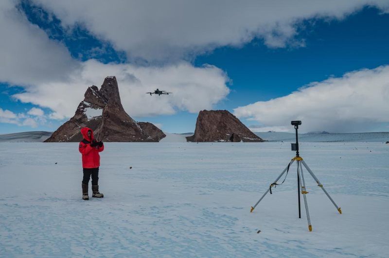 武汉大学南北极科学考察团队：用青春丈量冰封之地